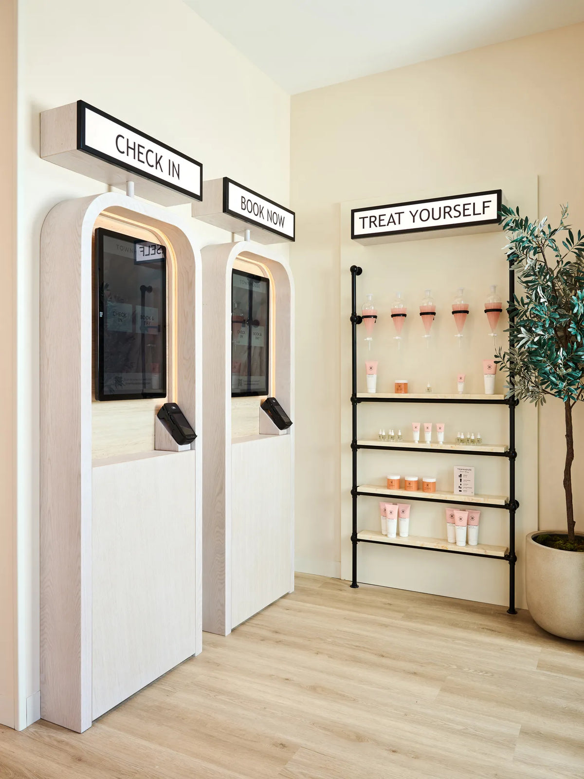 Townhouse Nail Salon, Gloucester Road